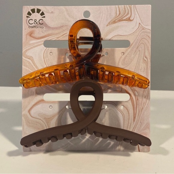 2/$20 C & C California Hair Clip Set - Picture 4 of 4
